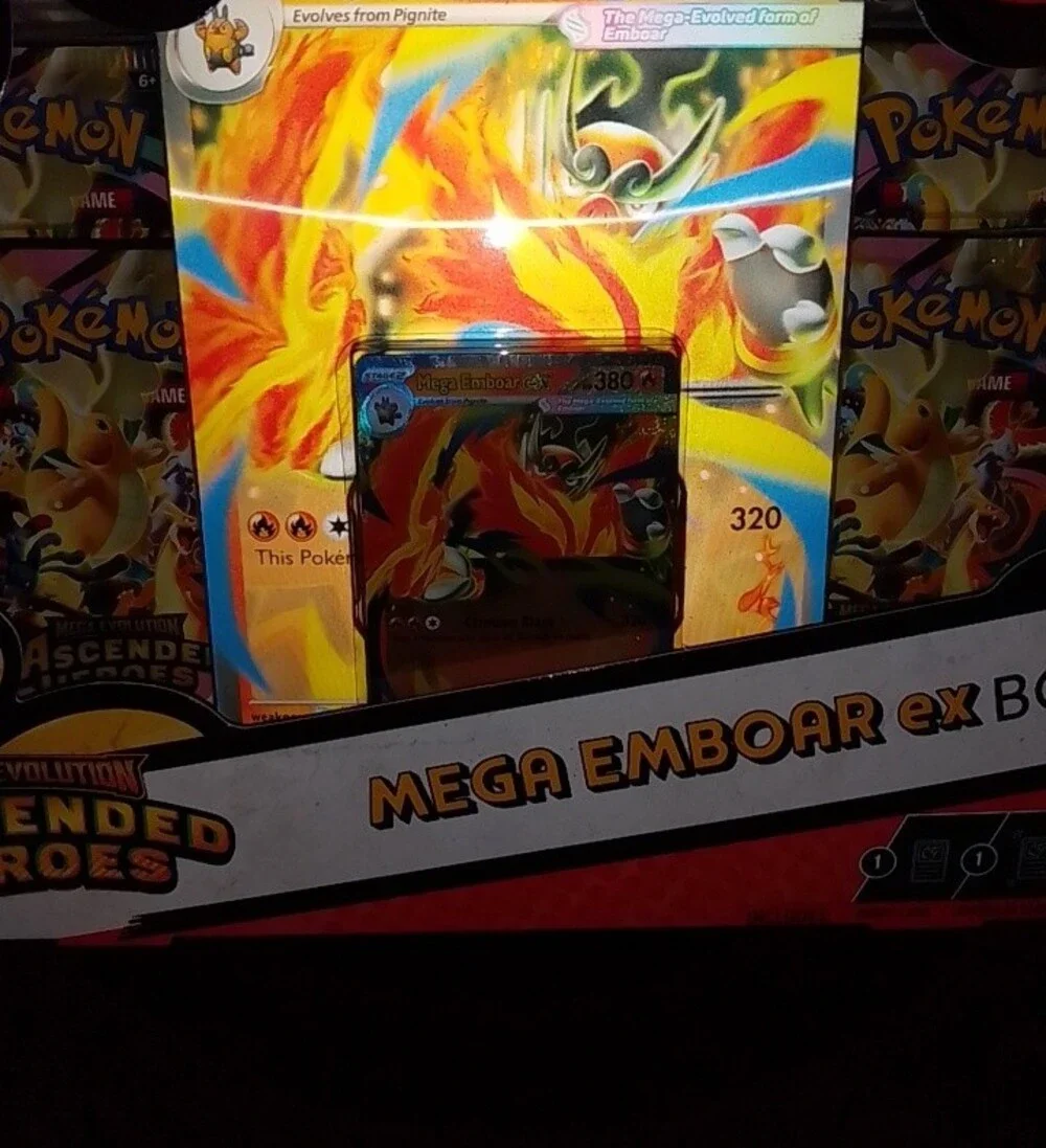 Mega Emboar ex Box - Red Collectible Trading Card